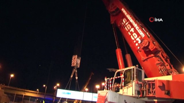 Edirnekapı Metrobüs İstasyonu yeni üst geçit çalışmasının 2.etabı başladı