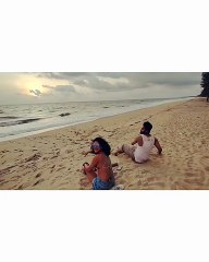 ஆண் நண்பருடன் கடற்கரையில்.. ஓடி பிடித்து.. கட்டி உருண்டு.. விளையாடிய அமலா பால்.. வைரலாகும் வீடியோ!