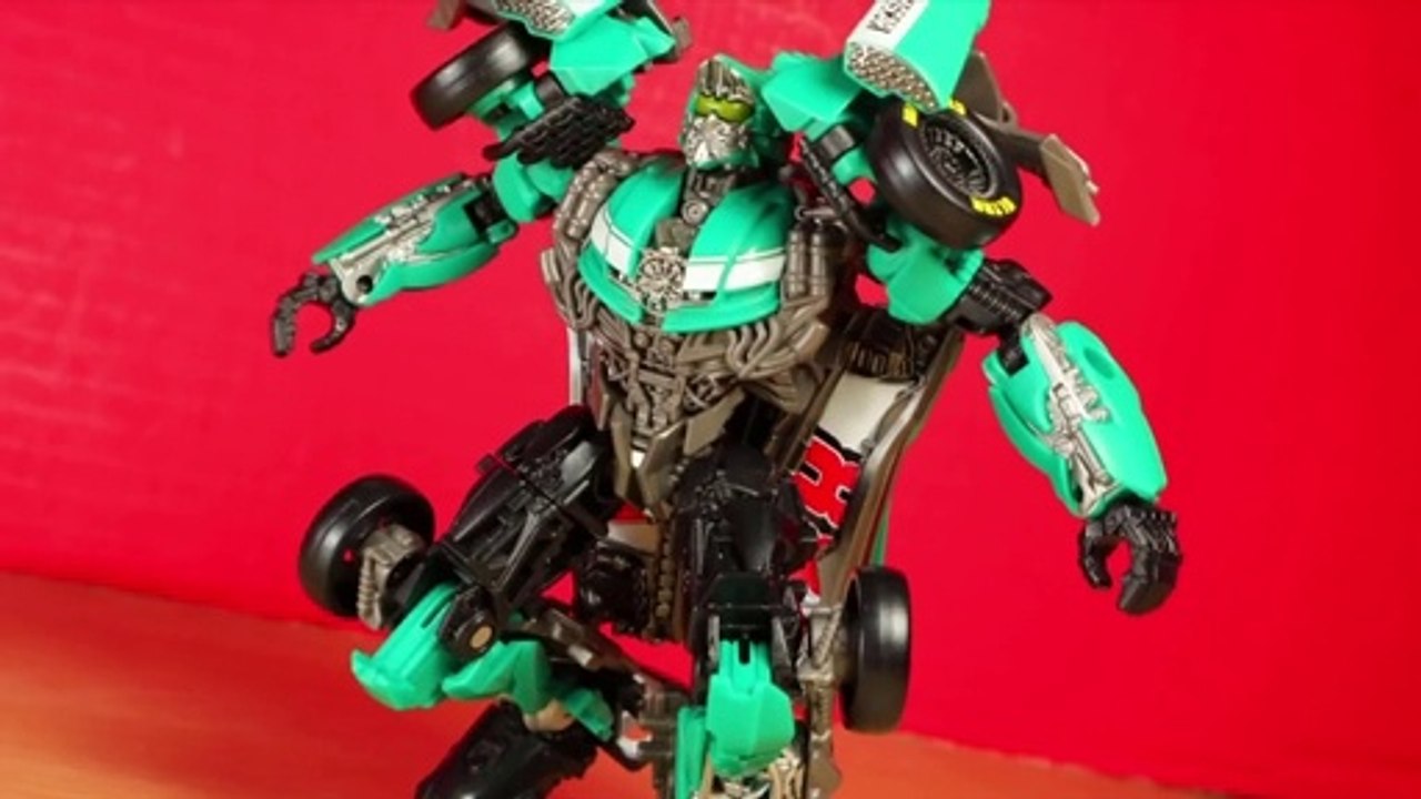 TRANSFORMERS: Generations Studio Series ROADBUSTER | Canadia' Reviewer #354