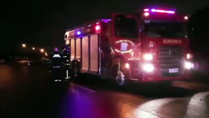 Condutor perde o controle e cai em canteiro central na BR-467