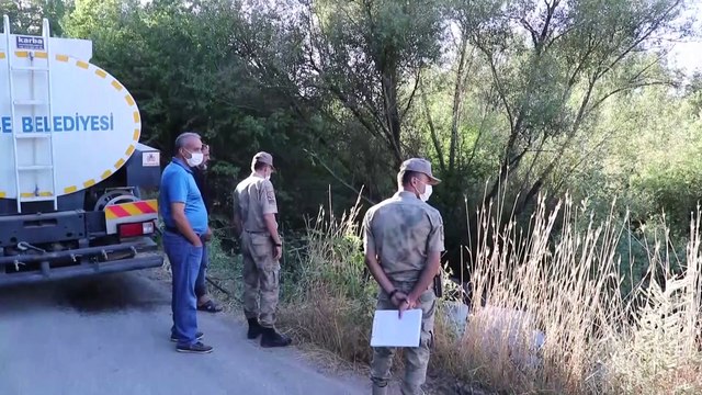 Beton mikseri şarampole devrildi: 1 yaralı - ELAZIĞ