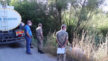 Beton mikseri şarampole devrildi: 1 yaralı - ELAZIĞ