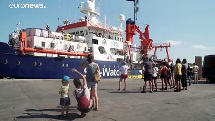 Video herunterladen: Sea-Watch y MSF salen hacia Libia para reanudar los rescates de migrantes en el Mediterráneo Central