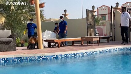 شاهد: ألواح الثلج لتبريد مياه المسابح الخاصة في دبي