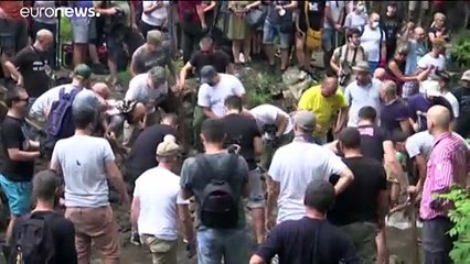 Serbia: gli allevatori di Rakita smantellano la centrale idroelettrica