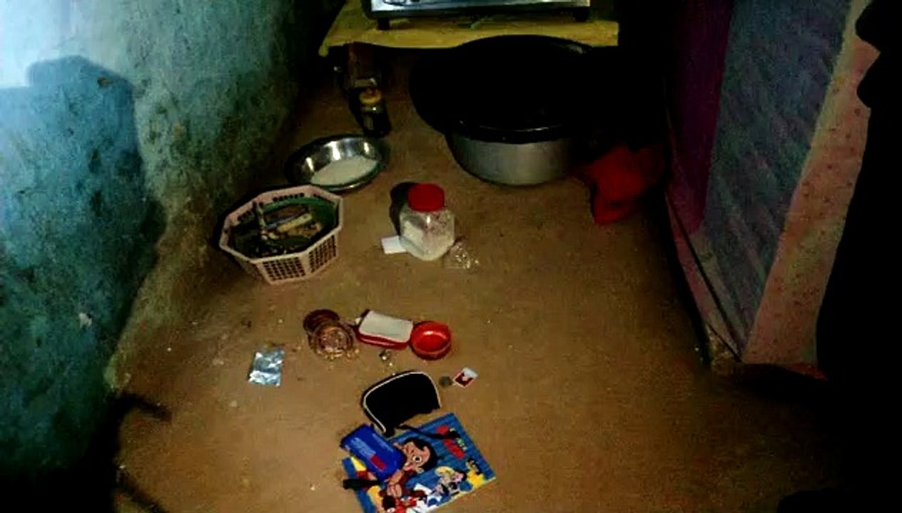 चोरों ने एक मकान से की लाखों रुपए की चोरी