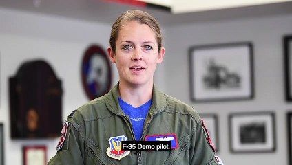 F-35 Lightning II • Demo Pilot • Explains : Weapons Bay Door Pass