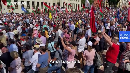 Lukaşenko, taraftarlarına seslendi: Özgürlük mü istiyorsunuz, ne istiyorsunuz? Bana söyleyin | Video