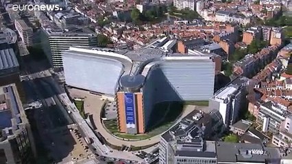 Bruselas pide cuarentenas a los 27 y no cierres de frontera