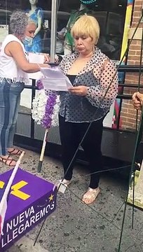 Dominicanos en NY escenifican velorio de Danilo Medina y el PLD