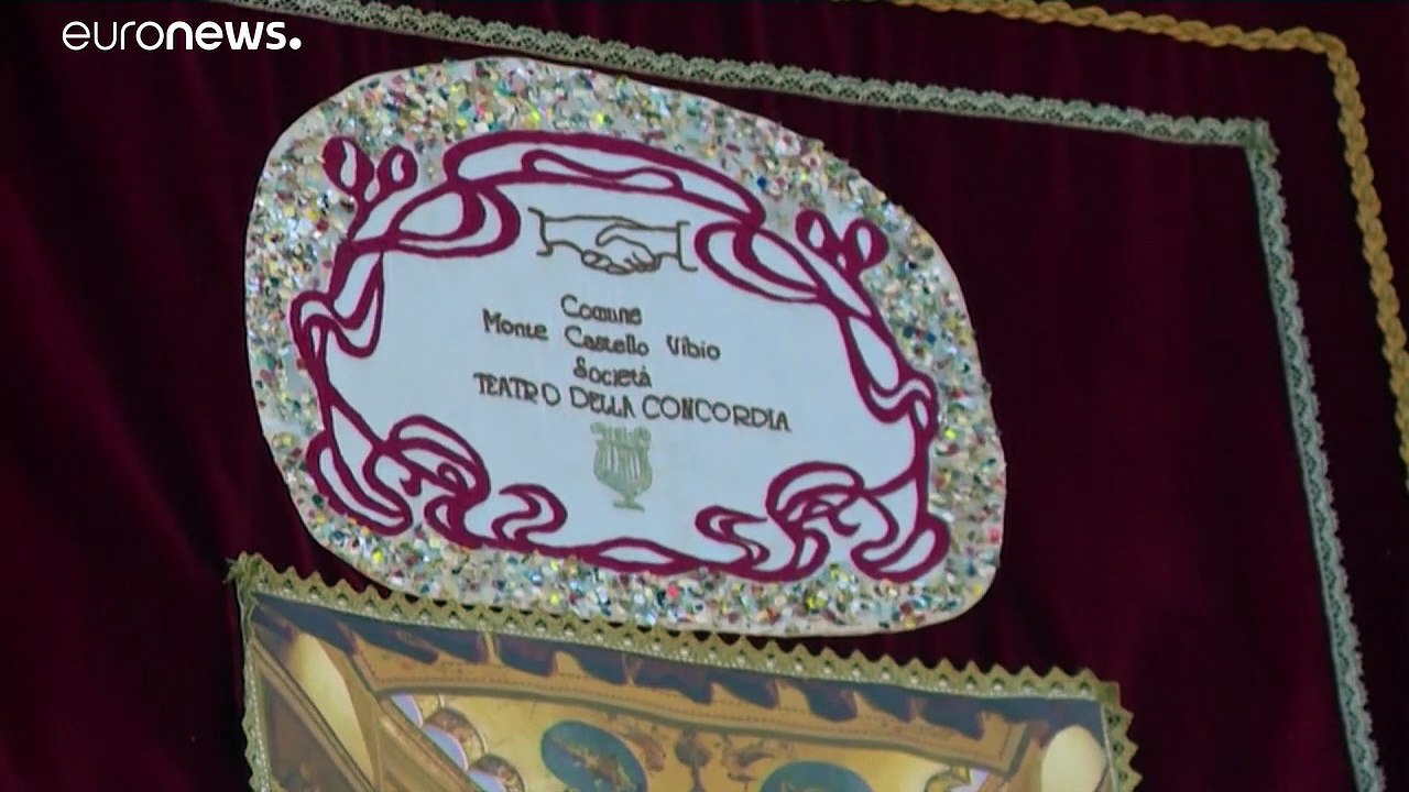 Il teatro più piccolo del mondo è ancora più......