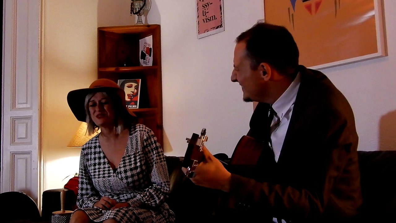 Una Guapa y Un Gualtrapa - Tinderella (Directo Music Hunters)