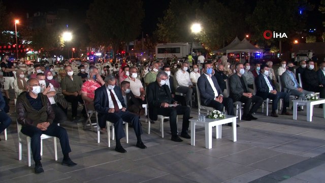 17 Ağustos depreminde hayatını kaybedenler 21. yılında dualarla anıldı