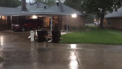 Hailstorm slams into Texan town