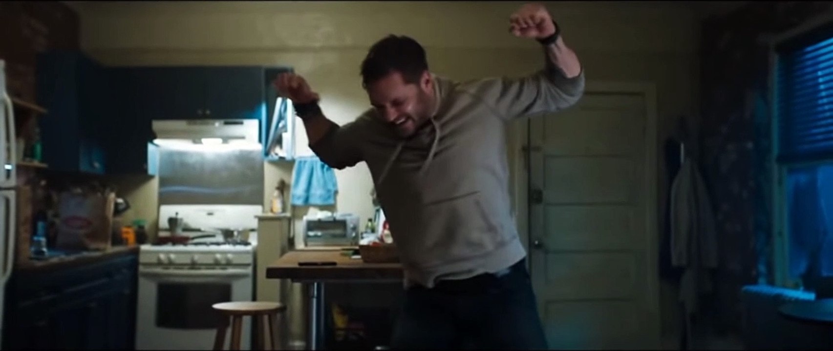 "Hey, can you turn your music down please?" Neighbor scene //Venom (2018) Movie clip HD