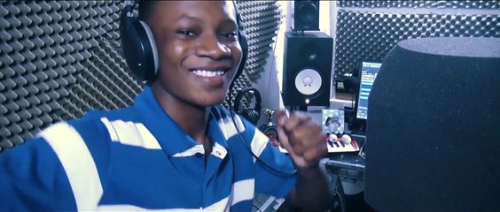 Todo es por él by Daniel - Home Studios Producciones