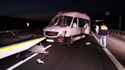 Cenazeye gidenleri taşıyan minibüs devrildi: 13 yaralı - BOLU