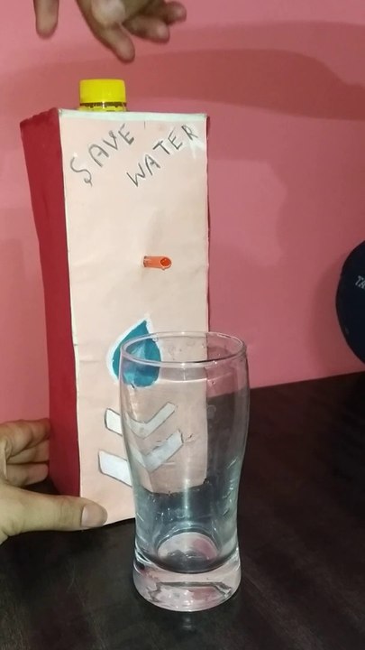 Water cooler using cardboard