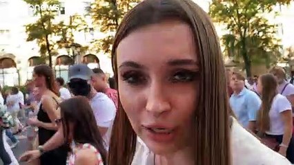 A Minsk, des milliers de manifestants réclament le départ d'Alexandre Loukachenko