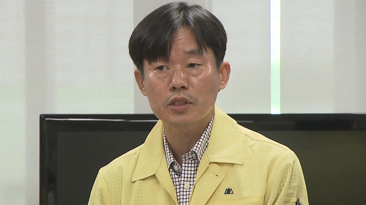 전북 사랑제일교회 여성 신도 2명 확진...'전원 검사' 행정명령 / YTN