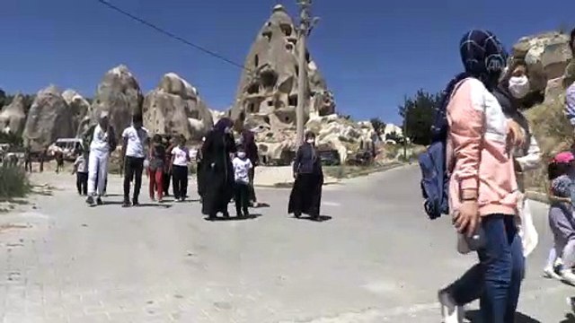 Kapadokya, pandemi sürecinde günübirlikçi yerli turistleri ağırlıyor - NEVŞEHİR