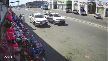 لحظة سرقة سيارة بجدة والسارق لم يستغرق ثوان معدودة