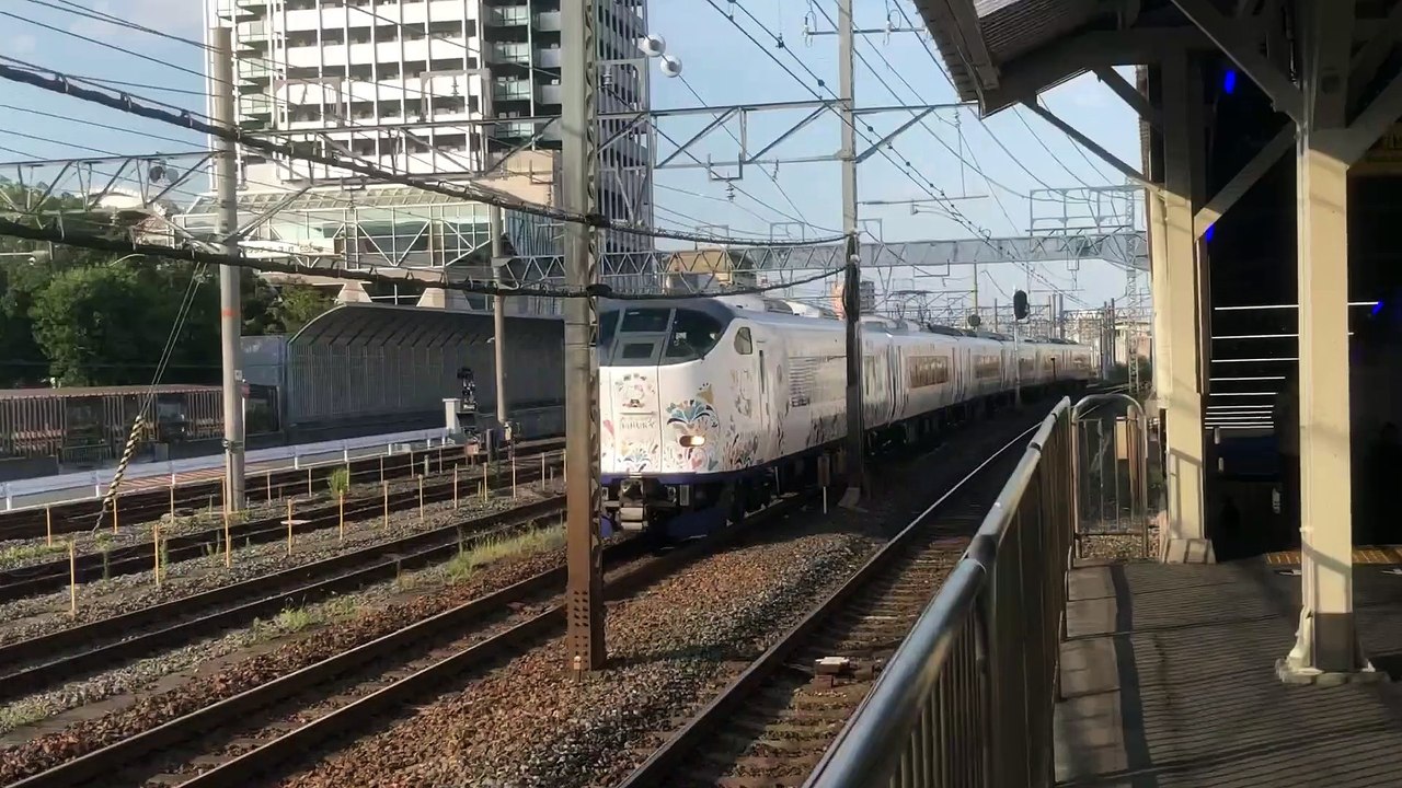吹田駅（京都方面）列車通過シーン集