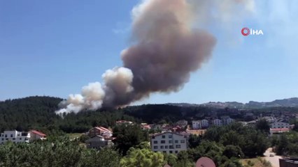 Bursa'da orman yangını...Alevler villalara yaklaşıyor