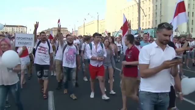 200 mil personas piden en Misnk la repetición de las elecciones