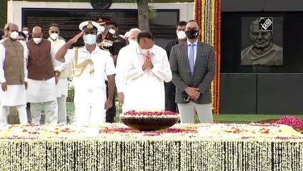 अटल बिहारी वाजपेयी की पुण्यतिथि पर बेटी और पोती ने उन्हें श्रद्धांजलि अर्पित की