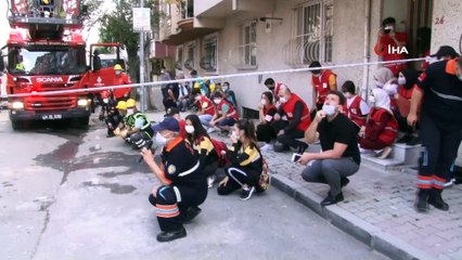 Gaziosmanpaşa'da gerçeğini aratmayan deprem tatbikatı