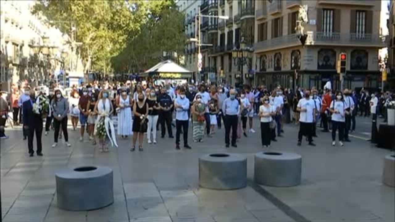 Barcelona recuerda a las víctimas del atentado del 17A