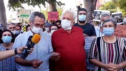 Ölüm orucundaki avukatlar için yapılan eyleme katılan Menderes Samancılar, Ebru Timtik'in mesajını okudu: Havalandırma hakkı yok