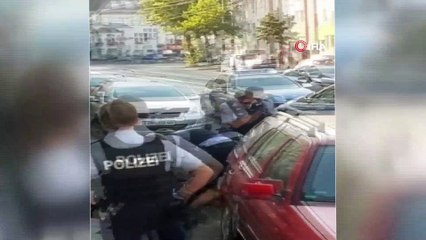 - Alman polisinden Türk gence George Floyd şiddeti