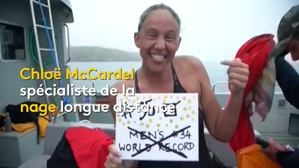 Chloé McCardel bat le record masculin du nombre de traversées de la Manche à la nage