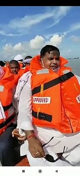 भाजपा सांसद की नाव बीच धार में फंसी, हनुमानजी आये याद