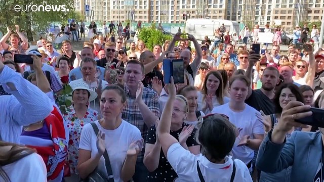 Lukaschenko verspricht Neuwahlen - nach einer Verfassungsänderung