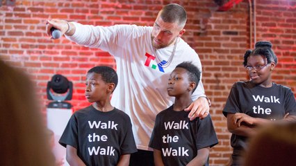 Kansas City Chiefs Tight End Announced Surprise Purchase After New Contract