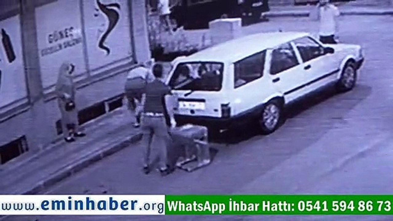 Bir anda yere yığıldı... Hastaneye kaldırıldı...