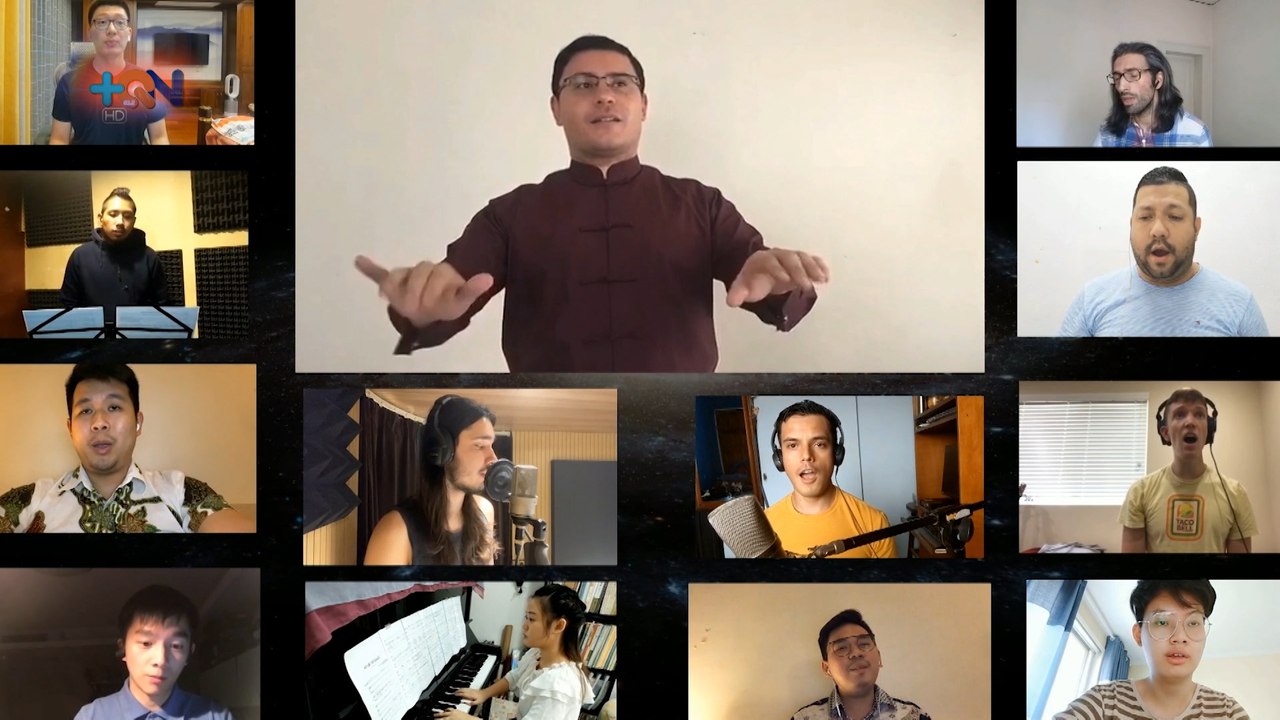 qn-tico-dirige-orquesta-cantantes-170820