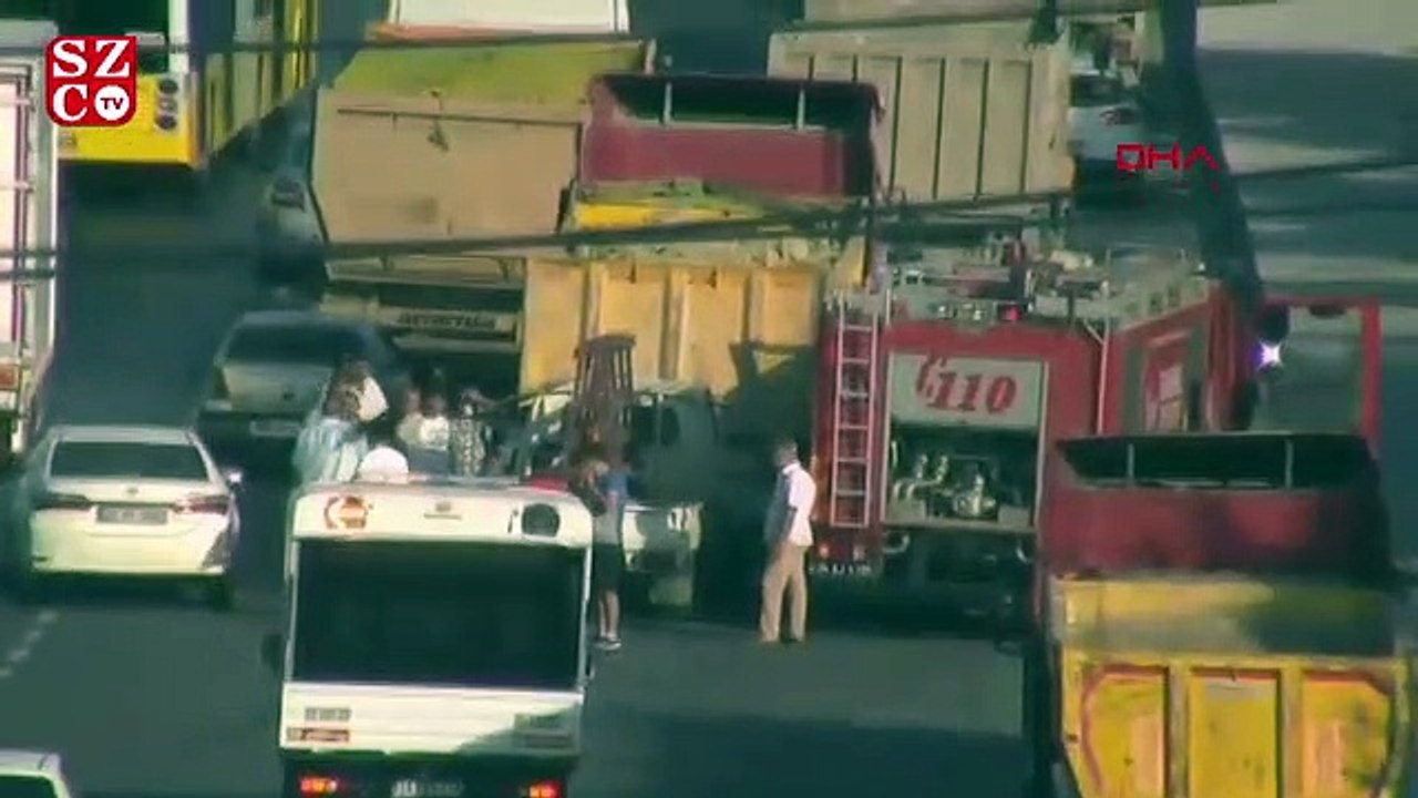 Arnavutköy'de kaza; Trafik yoğunluğu oluştu
