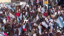 آلاف الأرجنتينيين يتظاهرون ضد إجراءات الحجر
