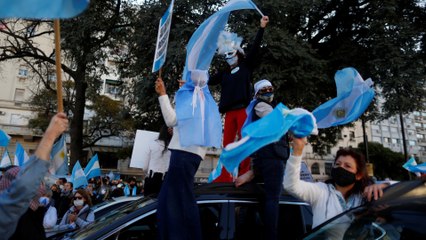 Argentina COVID-19: Protesters call on gov't to ease lockdown