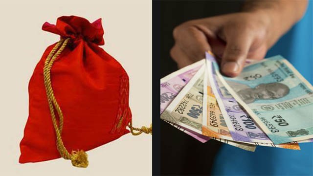 नमक के उपाय से खत्म होगी पैसों की किल्लत | Namak ke Upay | Paiso ki tangi dur karne ke upay |Boldsky