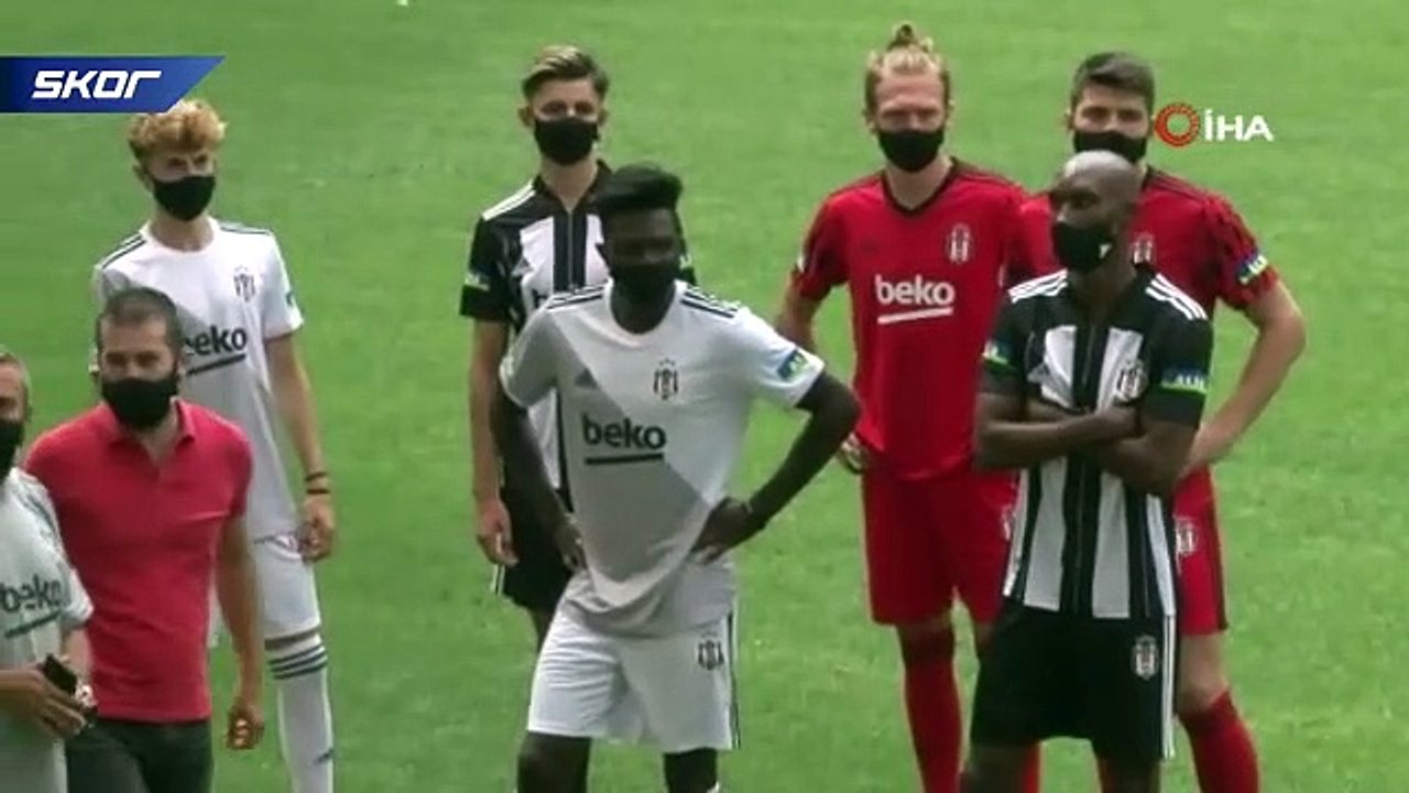 Beşiktaş yeni sezon formalarını tanıttı