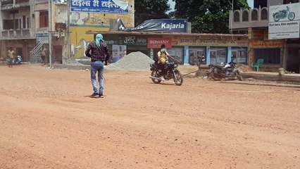 कांधला: दिल्ली बस स्टैंड पर निर्माण कार्य शुरू होने से आमजन में खुशी