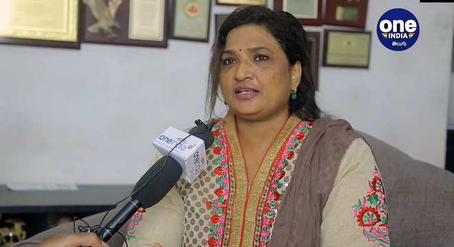 Singer Vijaya Lakshmi Praying For SP Balu's Speed Recovery