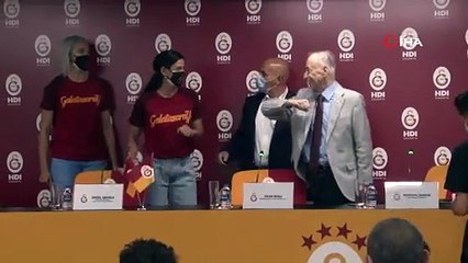 Galatasaray Kadın Voleybol Takımı’ndan 3 imza birden