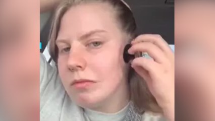 Cette femme à une seule oreille a trouvé une solution incroyable pour porter le masque !