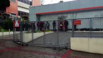Esperando na chuva, população reclama de atendimento na Copel